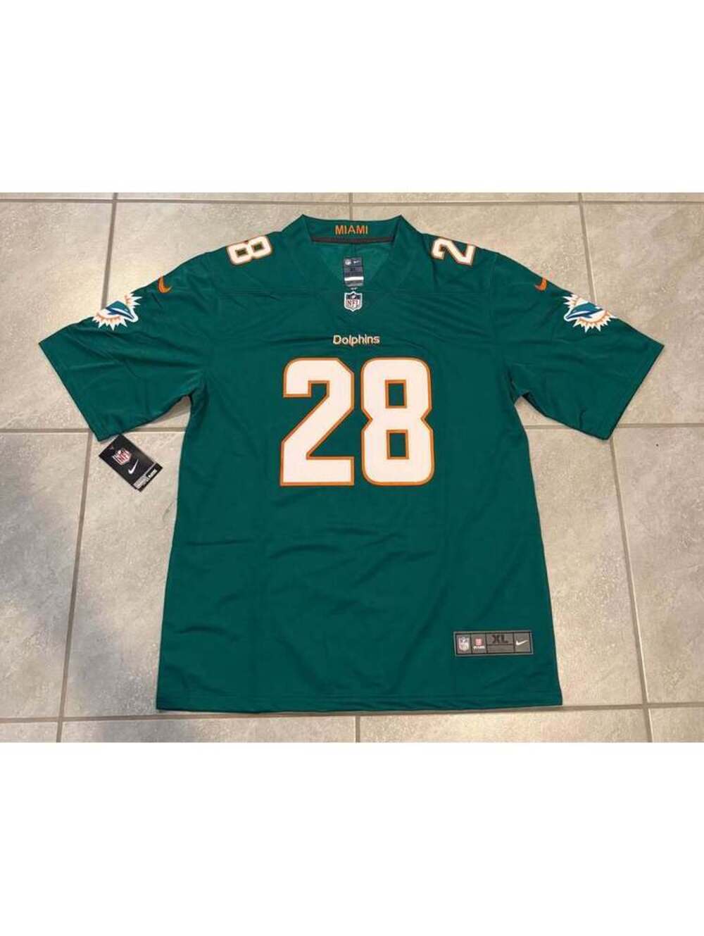 Devon Achane Miami Dolphins Jersey Adult XL NWT